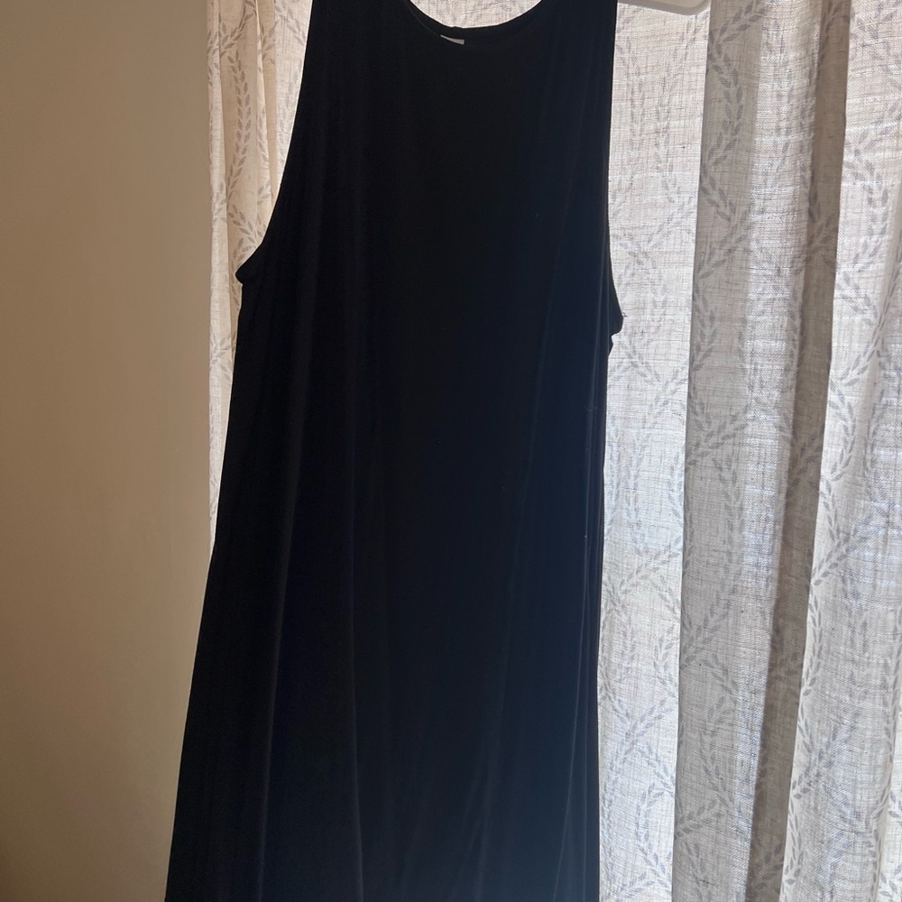 Elegant Black Sleeveless Dress
